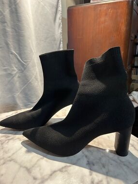 Zara Black Pointed Toe Stretch-Knit Sock Booties
